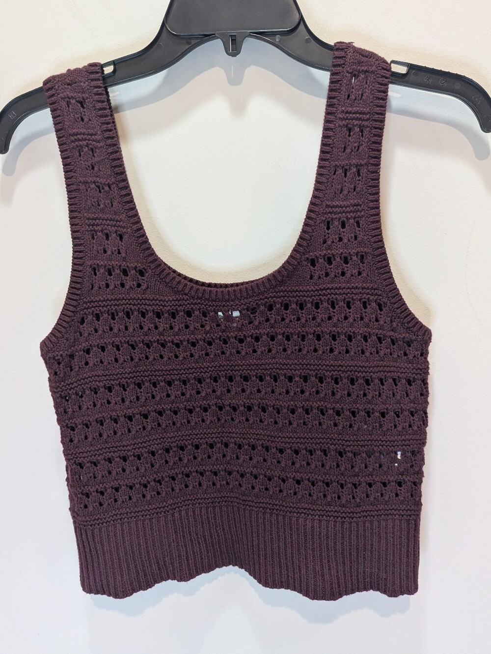 Old Navy Open Knit Sweater Vest Crop Top Deep Maroon Size XS Petite